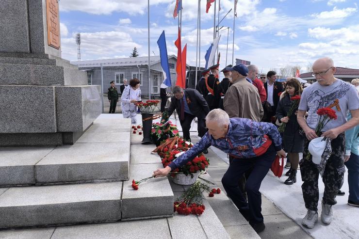 Руководство красноярского «Динамо» почтило память воинов-спортсменов