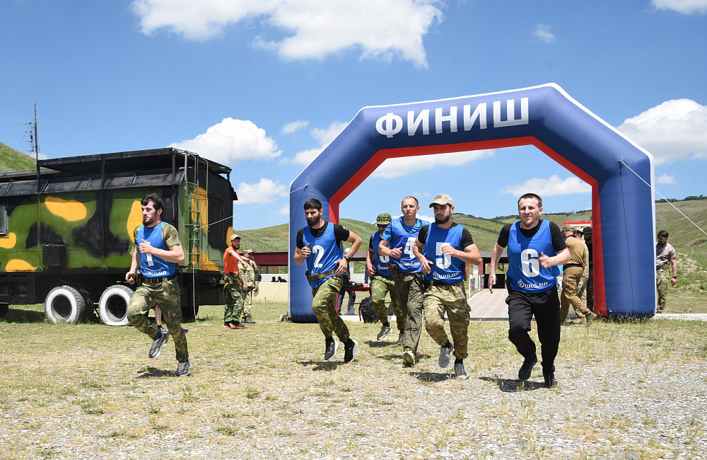 В Грозном провели динамовский лично-командный чемпионат по служебному двоеборью