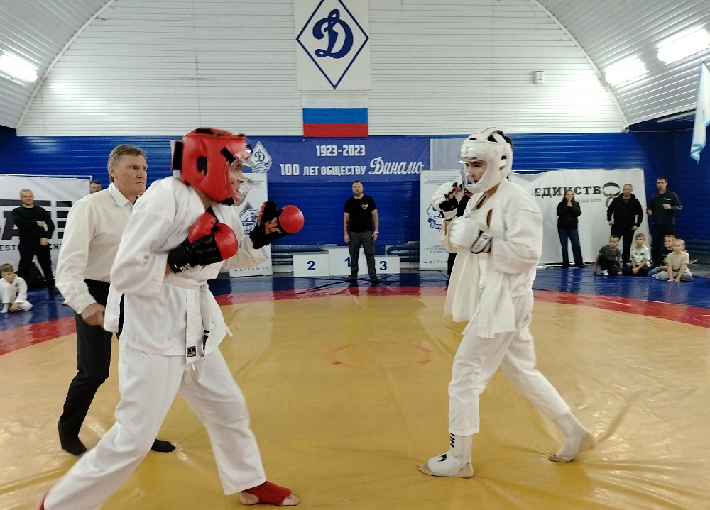В Саратове юные каратисты-динамовцы выявили сильнейших