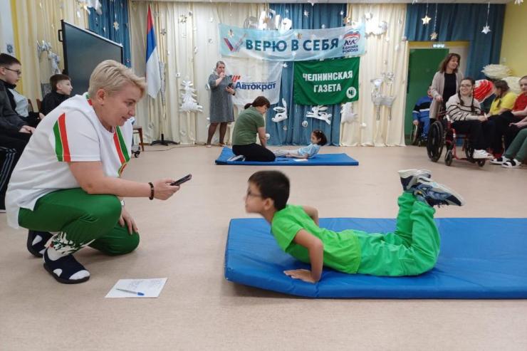 Челнинские динамовцы провели спортивный праздник для детей с ограниченными возможностями здоровья