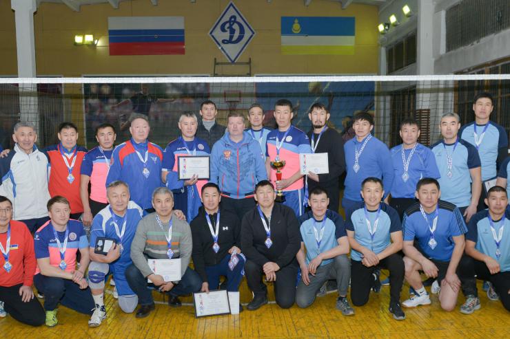 В Улан-Удэ прошел чемпионат «Динамо» по волейболу среди ветеранов 