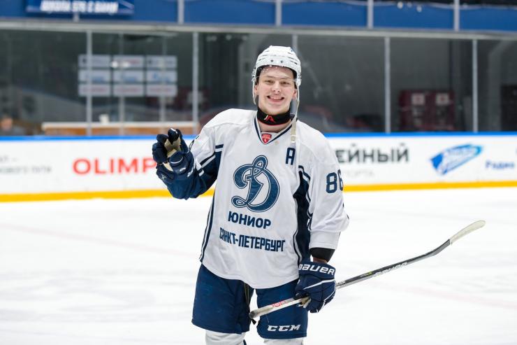 Хоккеисты «Динамо-Юниор» выиграли у «Факела» в чемпионате НМХЛ